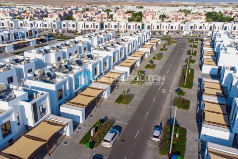 Rekkehus til salgs i Al Ghadeer, Abu Dhabi, Emiratene 2 soverom, 127.3 kvm Nr. 681696 - Foto 36