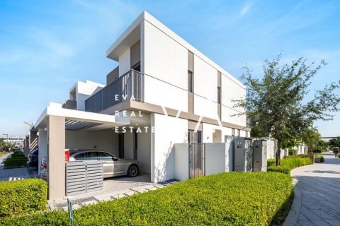 Városi lakóépület itt: Dubai, EAE, 4 hálószoba, 201.87 m², azonosító: 637740