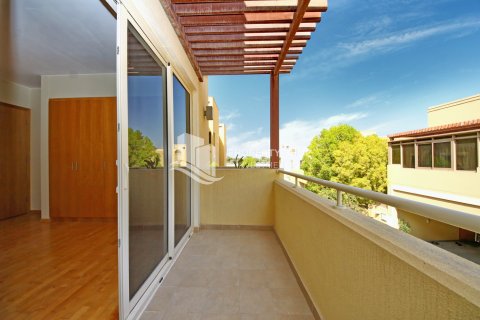 Villa te koop in Al Raha Gardens, Abu Dhabi, VAE 4 slaapkamers, 291 vr.m., nr 717139 - foto 2