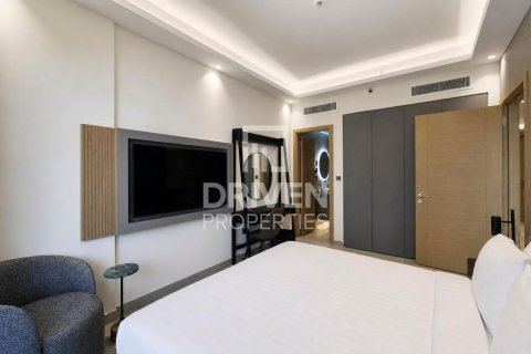 Apartmen di Jumeirah Lake Towers, Dubai, UAE 1 bilik tidur, 80.73 meter persegi № 762738 - foto 8