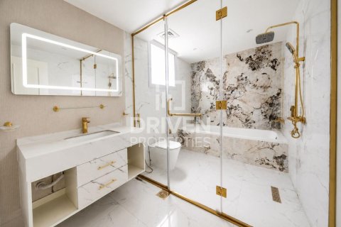 Villa zum Verkauf in Falcon City of Wonders, Dubai, VAE 5 Schlafzimmer, 540.14 m2 Nr. 762400 - Foto 16