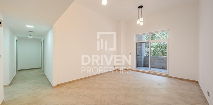 Apartment in Motor City, Dubai, UAE 2 bedrooms, 134.34 sq.m. № 762220