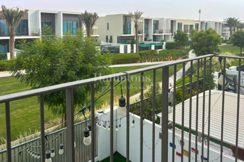 Зняти в оренду таунхаус в Jumeirah Village Triangle, Дубай, ОАЕ 3 спальні, 173.99988676м2, № 754650 - фото 14