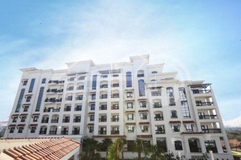 Yas Island, Abu Dhabi, UAE의 아파트 침실 1개, 82.3제곱미터 번호 731431