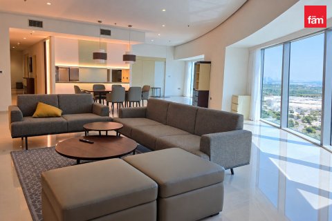 Lakás itt: Sheikh Zayed Road, Dubai, EAE, 2 hálószoba, 216 m², azonosító: 763017