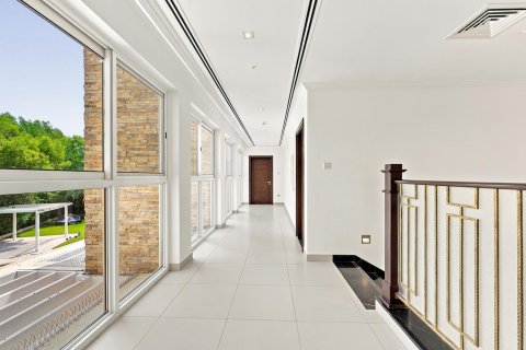 Vila v Jumeirah Golf Estates, Dubai, SAE 5 ložnice, 749.27 m² Č.: 764194 - fotografie 16
