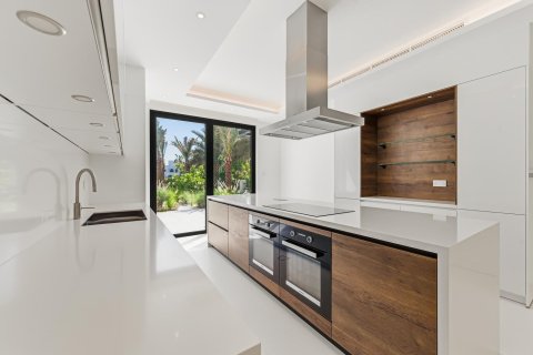 Vila v Jumeirah Islands, Dubai, SAE 4 ložnice, 602.94 m² Č.: 764195 - fotografie 7
