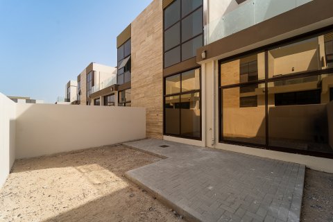 Kuća u nizu u Nadd Al Sheba, Dubai, UAE 4 spavaćih soba, 260 m2 Br. 709769 - fotografija 4