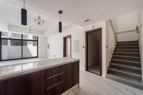 Kuća u nizu u Nadd Al Sheba, Dubai, UAE 4 spavaćih soba, 260 m2 Br. 709769 - fotografija 28