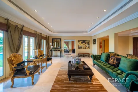 Villa till försäljning i Meadows, Dubai, UAE 6 sovrum, 596 kvm Nr. 737861 - fotografi 9