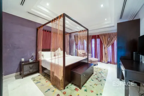 Villa till försäljning i Meadows, Dubai, UAE 6 sovrum, 596 kvm Nr. 737861 - fotografi 14