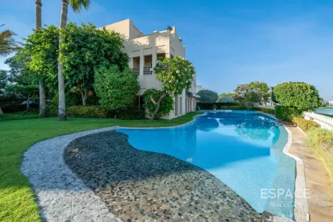 Villa till försäljning i Meadows, Dubai, UAE 6 sovrum, 596 kvm Nr. 737861 - fotografi 3
