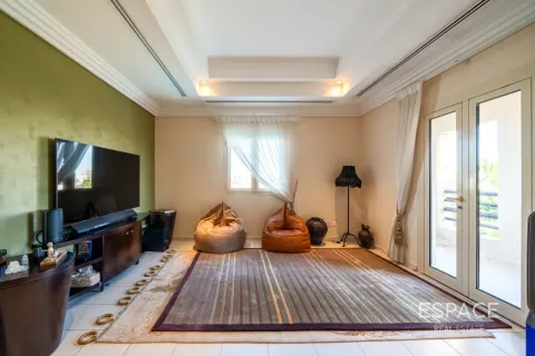 Villa till försäljning i Meadows, Dubai, UAE 6 sovrum, 596 kvm Nr. 737861 - fotografi 16