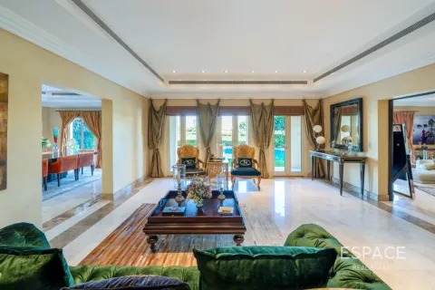 Villa till försäljning i Meadows, Dubai, UAE 6 sovrum, 596 kvm Nr. 737861 - fotografi 7