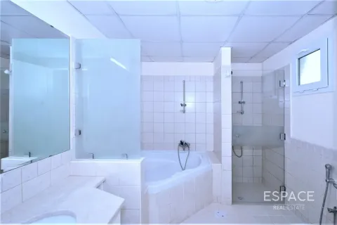 Villa en venta en Meadows, Dubai, EAU 4 dormitorios, 332 m2 № 737863 - foto 16