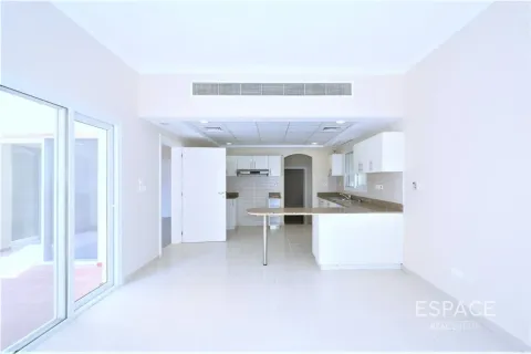 Villa en venta en Meadows, Dubai, EAU 4 dormitorios, 332 m2 № 737863 - foto 9