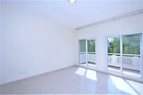 Villa en venta en Meadows, Dubai, EAU 4 dormitorios, 332 m2 № 737863 - foto 17