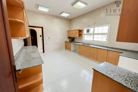 Willa do wynajęcia w Al Barsha, Dubai, ZEA 5 sypialnie, 1393.5 mkw., nr 267888 - zdjęcie 6