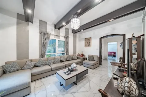 Vilă de vânzare în The Lakes, Dubai, EAU 3 dormitoare, 270 mp.  №737995 - poză 3