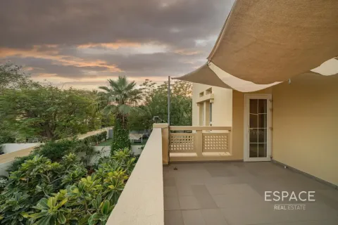 Vilă de vânzare în The Lakes, Dubai, EAU 3 dormitoare, 270 mp.  №737995 - poză 18
