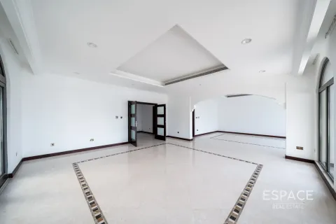 Villa in vendita a Palm Jumeirah, Dubai, EAU 4 camere da letto, 465 mq. № 737994 - foto 10