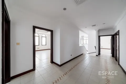 Villa in vendita a Palm Jumeirah, Dubai, EAU 4 camere da letto, 465 mq. № 737994 - foto 14