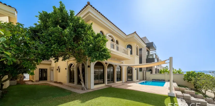 Villa a Palm Jumeirah, Dubai, EAU 4 camere da letto, 465 mq. № 737994