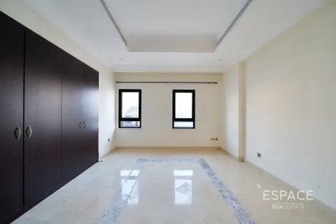 Vila di Palm Jumeirah, Dubai, UAE 6 bilik tidur, 650 meter persegi № 738012 - foto 10