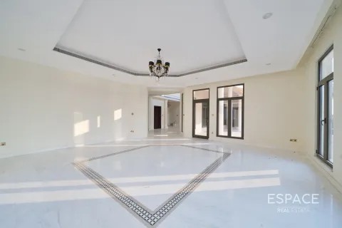 Vila di Palm Jumeirah, Dubai, UAE 6 bilik tidur, 650 meter persegi № 738012 - foto 13
