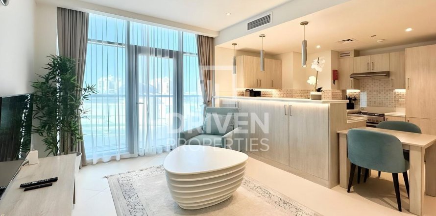 Apartment i Palm Jumeirah, Dubai, UAE 1 soveværelse, 61.5 kvm № 768647