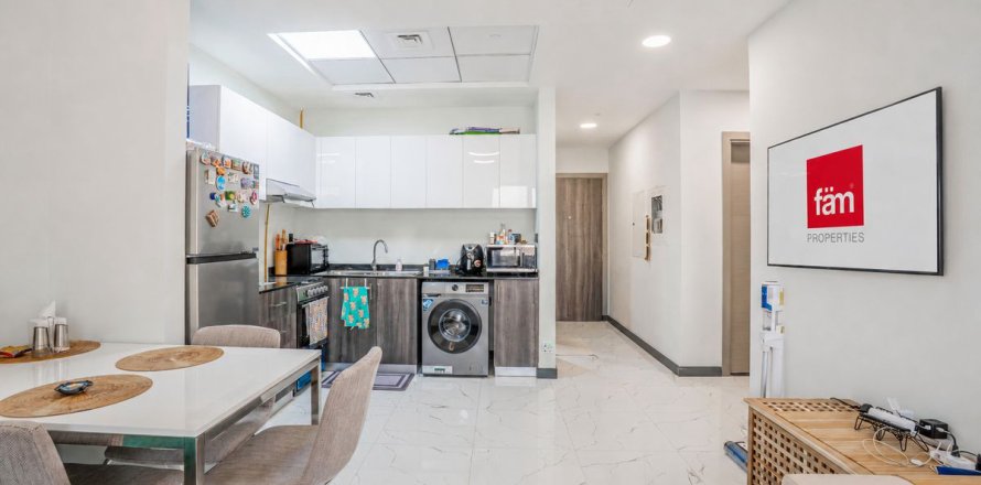 Wohnung in Dubai, VAE: 2 Schlafzimmer, 71.8 m2 Nr. 739534