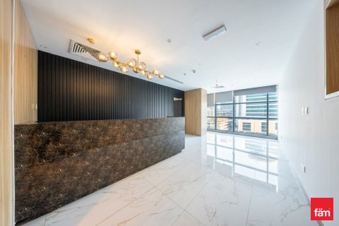 Biuro na sprzedaż w Business Bay, Dubai, ZEA 213.4 mkw., nr 660275 - zdjęcie 2