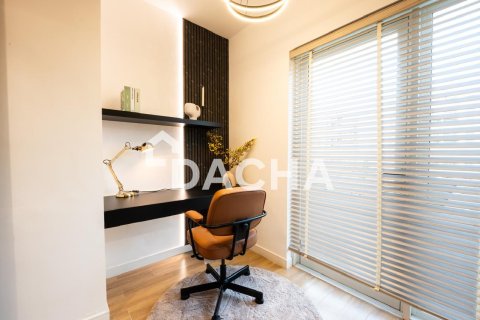 Řadový dům v Dubai Investment Park, SAE 4 ložnice, 245 m² Č.: 706588 - fotografie 15