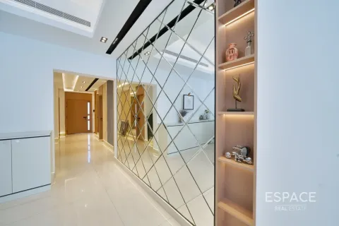 Villa en venta en Arabian Ranches, Dubai, EAU 5 dormitorios, 418 m2 № 738029 - foto 10