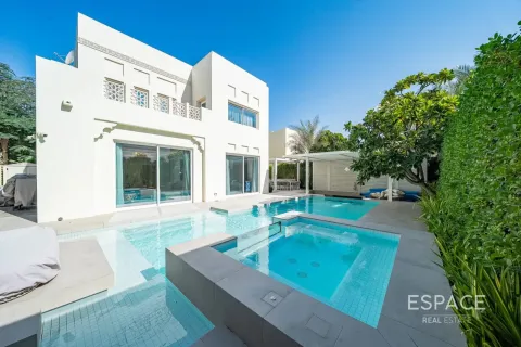 Villa a Arabian Ranches, Dubai, EAU 5 camere da letto, 418 mq. № 738029