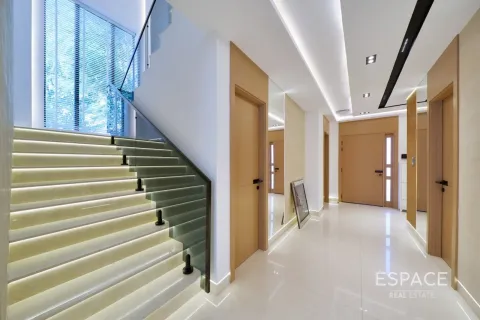 Villa en venta en Arabian Ranches, Dubai, EAU 5 dormitorios, 418 m2 № 738029 - foto 7