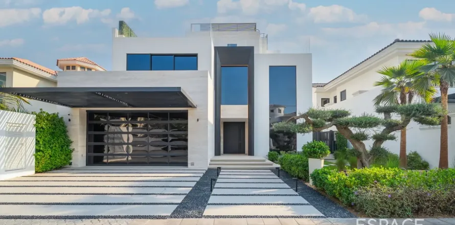 Villa en Palm Jumeirah, Dubai, EAU 5 dormitorios, 627 m² № 738031