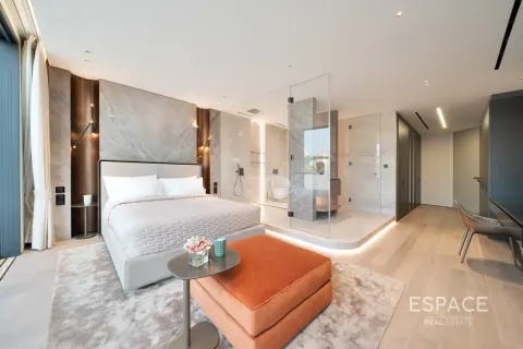 Villa en venta en Palm Jumeirah, Dubai, EAU 5 dormitorios, 627 m2 № 738031 - foto 12