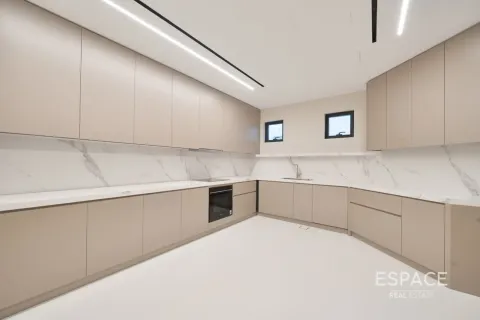Villa en venta en Palm Jumeirah, Dubai, EAU 5 dormitorios, 627 m2 № 738031 - foto 13