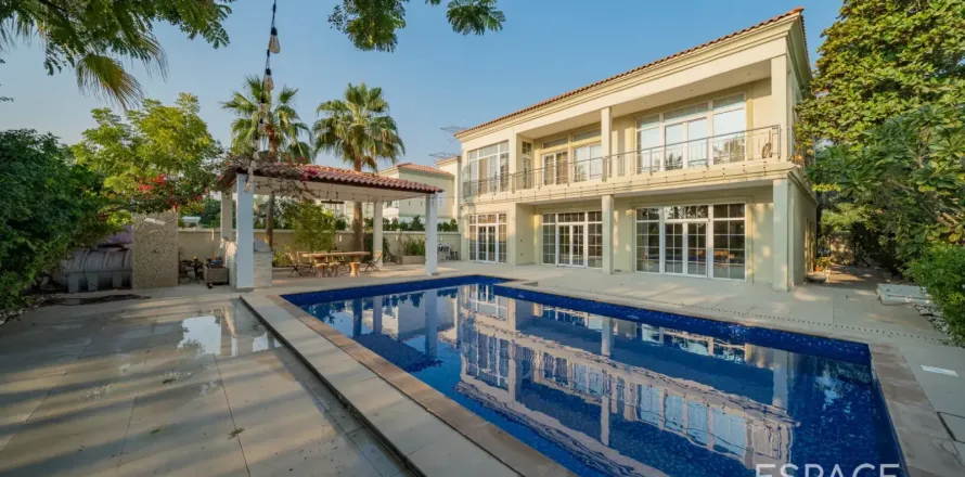 Villa sa Jumeirah Village Triangle, Dubai, UAE 5 silid-tulugan, 448 sq.m. № 738032