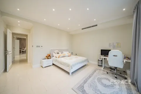 Villa sa Jumeirah Village Triangle, Dubai, UAE 5 silid-tulugan, 448 sq.m. № 738032 - larawan 13