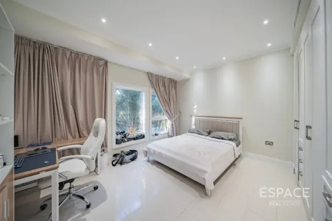 Villa sa Jumeirah Village Triangle, Dubai, UAE 5 silid-tulugan, 448 sq.m. № 738032 - larawan 10