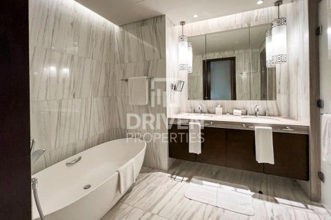 Appartement te huur in Downtown Dubai (Downtown Burj Dubai), Dubai, VAE 4 slaapkamers, 253.63 vr.m., nr 759706 - foto 18