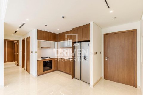 Apartmen di Dubai Harbour, Dubai, UAE 2 bilik tidur, 108.98 meter persegi № 768628 - foto 12
