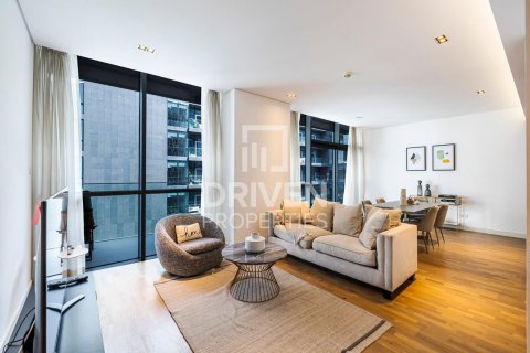Leilighet i City Walk, Dubai, Emiratene 2 soverom, 164.81 kvm nr. 759349