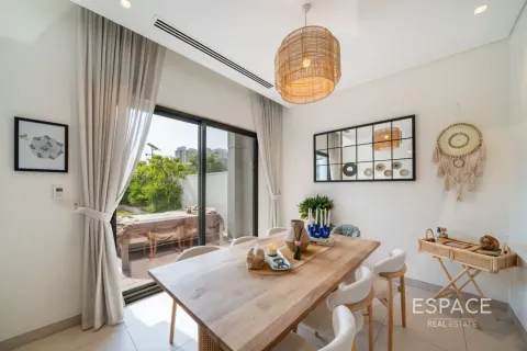 Shtëpi në qytet në Al Furjan, Dubai, Emiratet e Bashkuara Arabe 3 dhoma gjumi, 244 m2. № 737794 - Foto 4