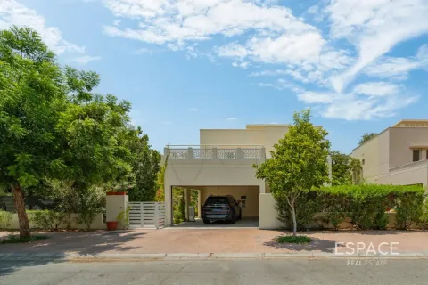 Vilë në Meadows, Dubai, Emiratet e Bashkuara Arabe 3 dhoma gjumi, 320 m2. № 737789 - Foto 20