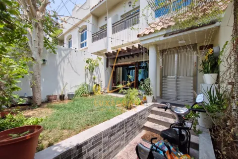 ویلا در Jumeirah Village Circle، Dubai ، امارات متحده عربی 3 خوابه ، 137 متر مربع.  شماره 658754