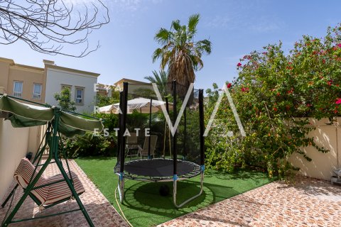 Вилла Meadows, Дубай, БАӘ-да 2 жатын бөлмелер, 178.74 м² № 637585 - фото 16
