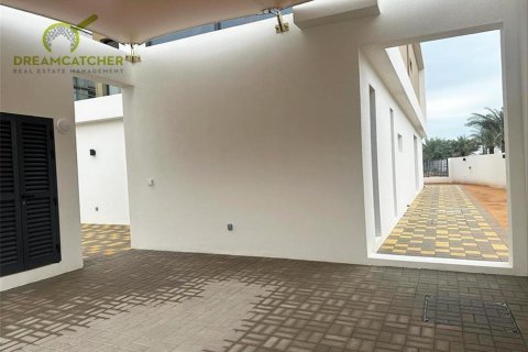 Vilë në Mina Al Arab, Ras Al Khaimah, Emiratet e Bashkuara Arabe 4 dhoma gjumi, 354.8 m2. № 512522 - Foto 22